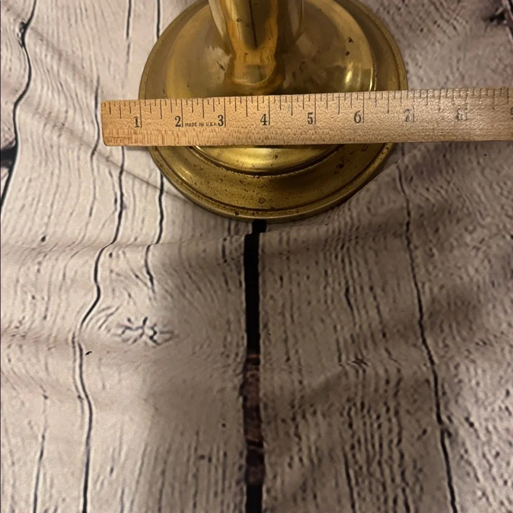 VTG Metal Oil Lamp, Glass Chimney Etching of Torches & Laurel Wreaths in white